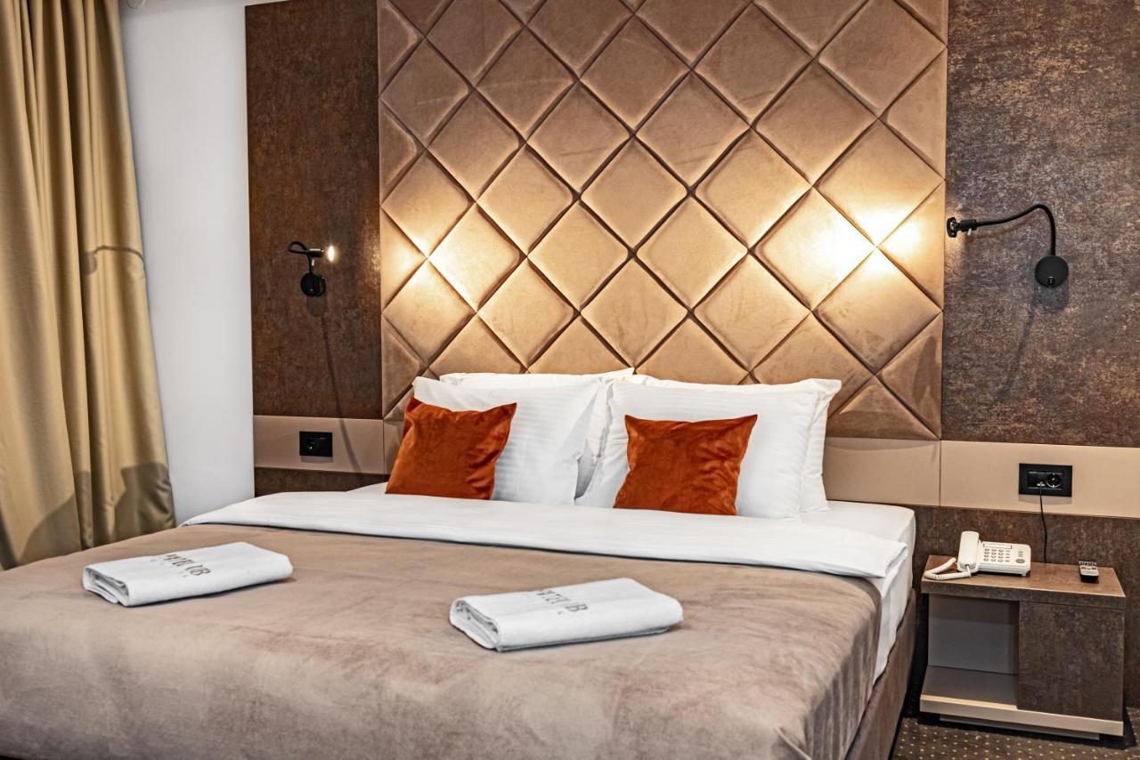 Hotel Ub Aqua Park Ub Bagian luar foto